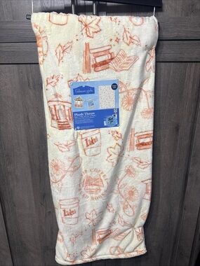 New Gilmore Girls Stars Hallow Fall Favorite Things Butter Yellow Throw Blanket